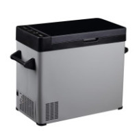 FMT Q-65 -kylmälaukku ja pakastin