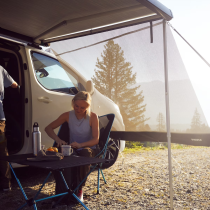 Thule Sun Blocker G2 -sivuseinä, 2.5 m