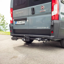 Thule VeloSwing Precut Bumper -takapuskuri, parkkitutkavalmius