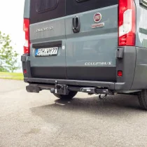 Thule VeloSwing Precut Bumper -takapuskuri, parkkitutkavalmius