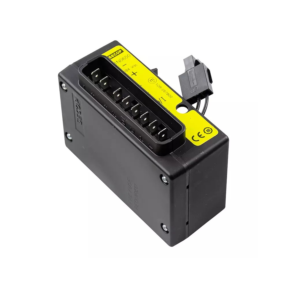 Dometic ohjausyksikkö