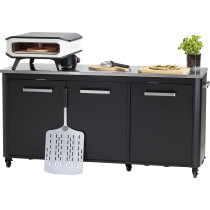 Cozze Outdoor Kitchen -ulkokeittiö kolmella ovella