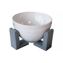 Kaksi Purvario Vario System -pidikettä lautasille ja kattiloille, tarrakiinnitys Velour-pohjalevylle