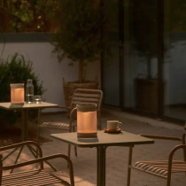 Nordlux Coupar -aurinkokäyttöinen pöytävalaisin