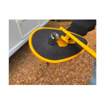 Milenco Wraith 2 -asuntovaunun pyörälukko (Sold Secure Gold)