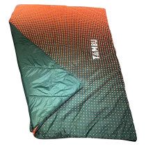 Tambu Kambala -retkeilyhuopa tavarapussilla