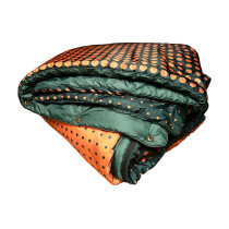 Tambu Kambala -retkeilyhuopa tavarapussilla